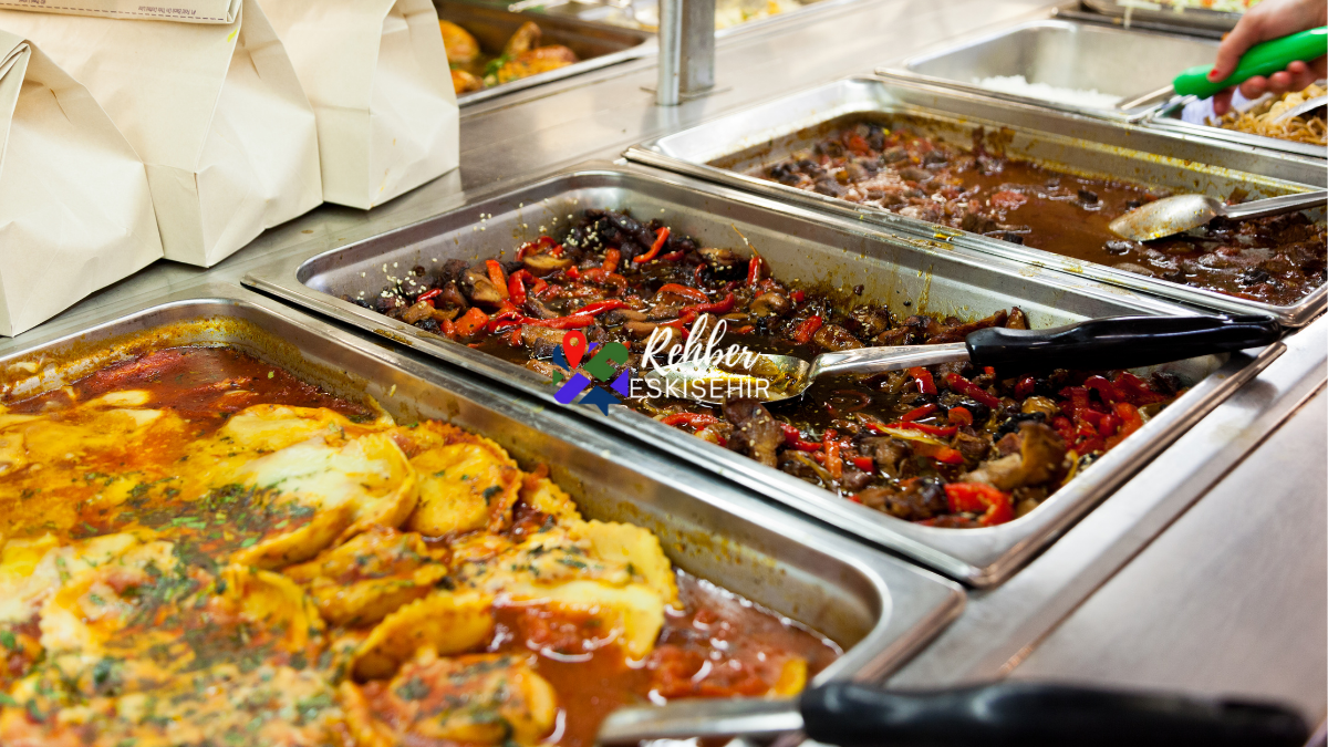 Eskişehir'in Ritmine Kulak Verin: Şehrin Unutulmuş Halk Ezgileri ve Coşkulu Oyunları Rehberi