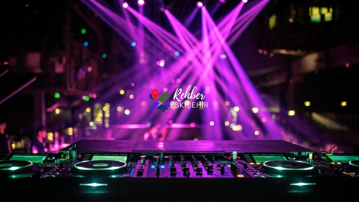 Eskişehir'in Kentsel Gürültüsünden Arınma Yolları: Şehir Hayatında Huzurlu Nefes Durakları